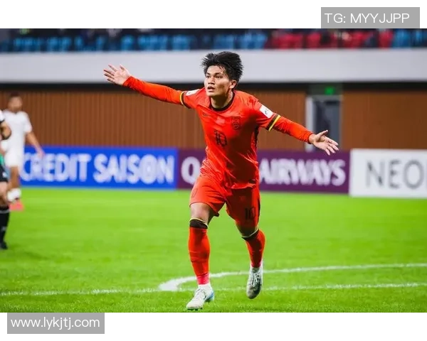 足球巨星SW带领球队征战新赛季 迎接挑战再创辉煌